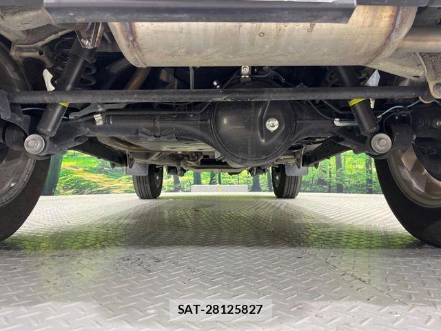 Suzuki JIMNY 2024-08 6716383-18
