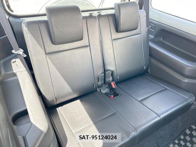 Suzuki JIMNY 2015-02 6716391-9