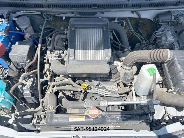 Suzuki JIMNY 2015-02 6716391-18