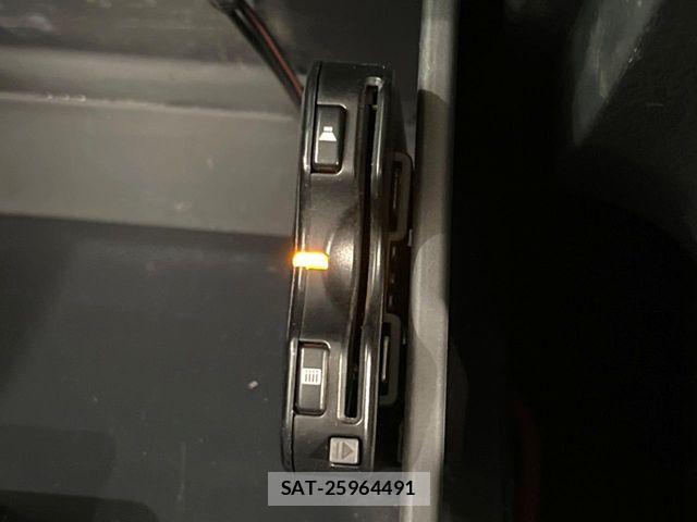 Suzuki JIMNY 2014-04 6716389-3