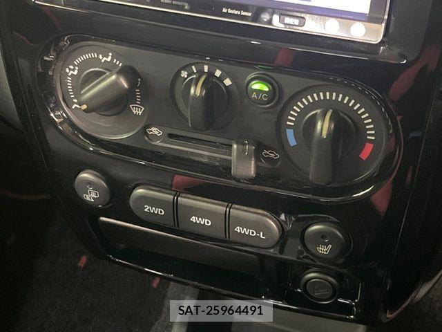 Suzuki JIMNY 2014-04 6716389-5