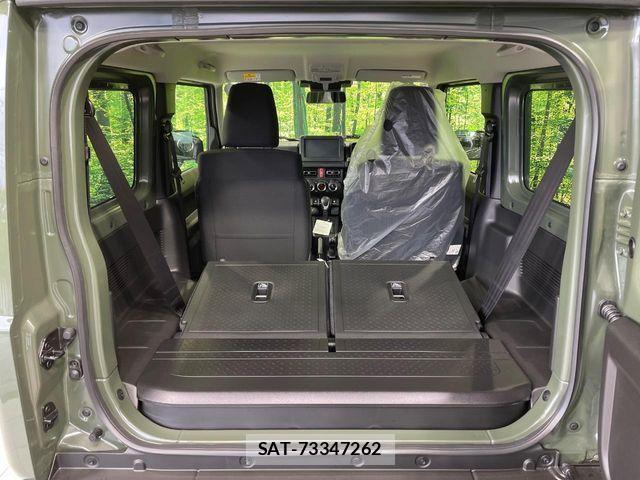 Suzuki JIMNY 2026-04 6752030-9