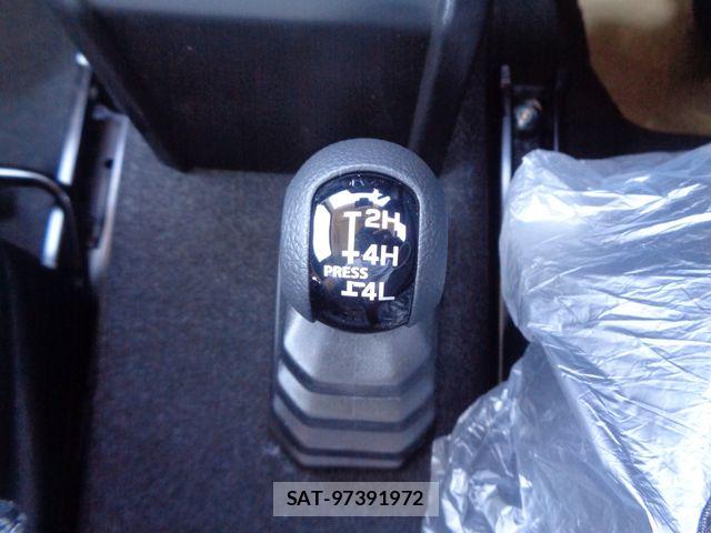 Suzuki JIMNY 2026-04 6752033-25