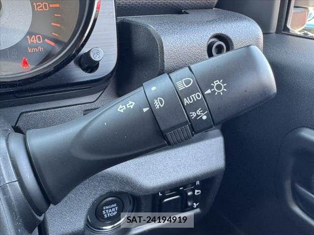 Suzuki JIMNY 2022-01 6752048-23