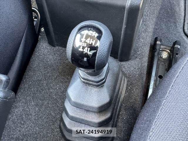 Suzuki JIMNY 2022-01 6752048-25