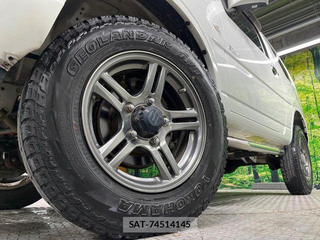 Suzuki JIMNY 2012-07 6815447-12