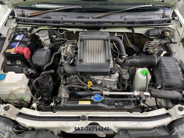 Suzuki JIMNY 2012-07 6815447-17