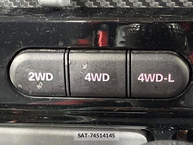 Suzuki JIMNY 2012-07 6815447-6
