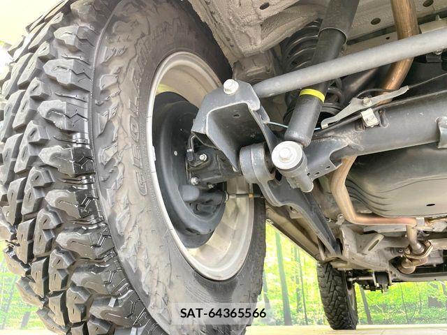 Suzuki JIMNY 2023-09 6815427-19