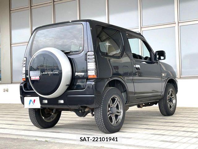Suzuki JIMNY 2015-04 6815442-15