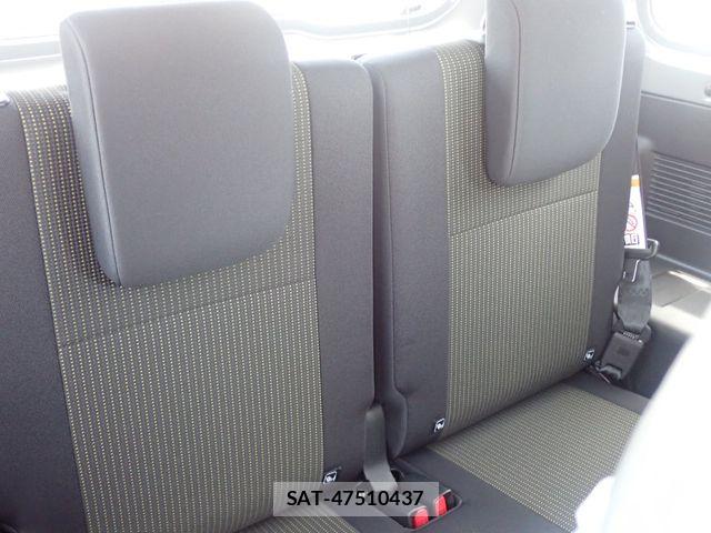 Suzuki JIMNY 2026-04 6815409-24