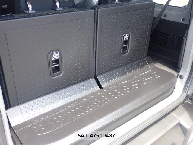 Suzuki JIMNY 2026-04 6815409-25