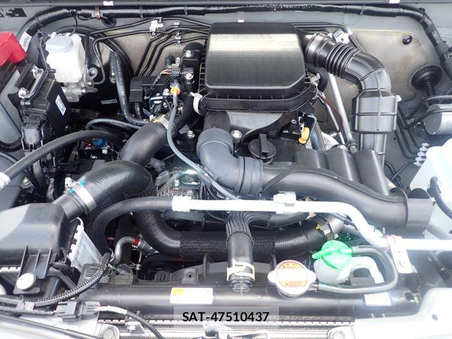 Suzuki JIMNY 2026-04 6815409-26