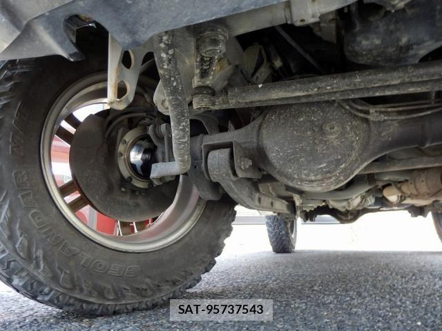 Suzuki JIMNY 2017-05 6815440-26