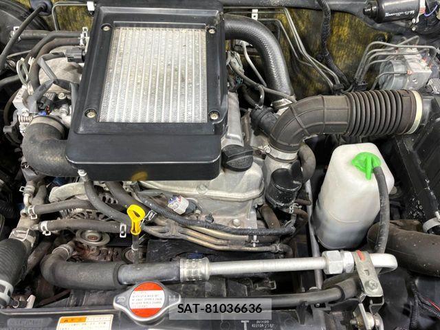 Suzuki JIMNY 2017-05 6815438-18
