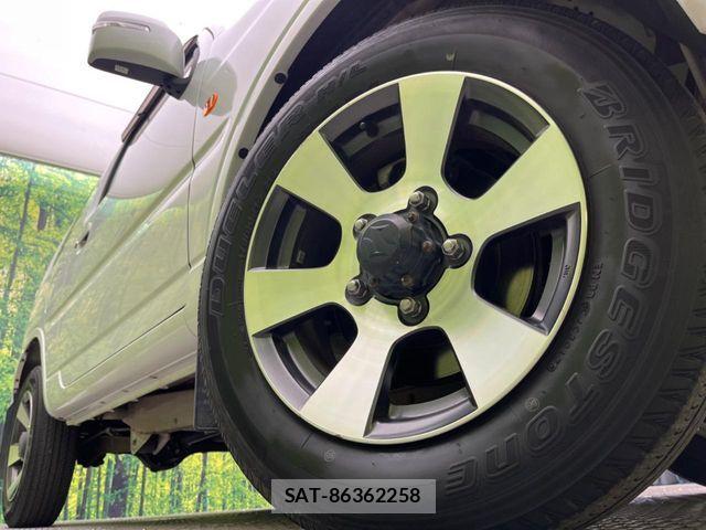 Suzuki JIMNY 2012-03 6815439-12