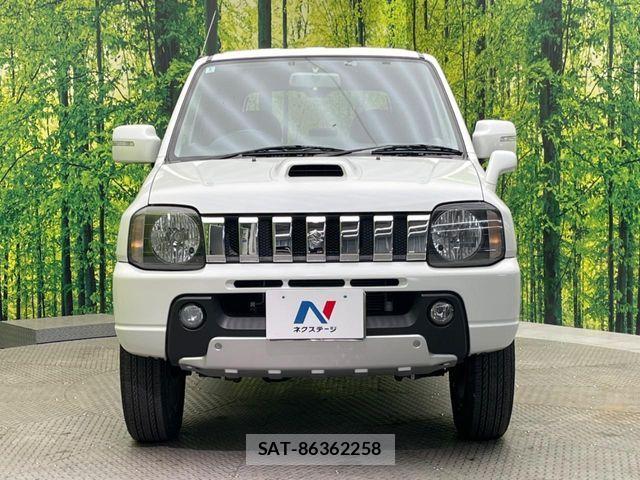 Suzuki JIMNY 2012-03 6815439-13