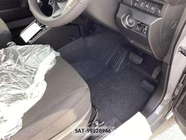 Suzuki JIMNY 2026-02 6906926-17