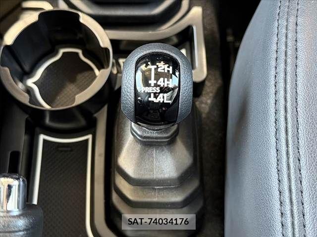 Suzuki JIMNY 2023-12 6906959-22