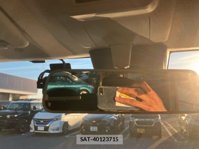 Suzuki JIMNY 2019-06 6906985-15