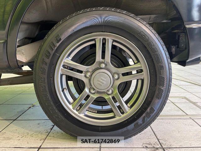 Suzuki JIMNY 2012-11 6906995-11