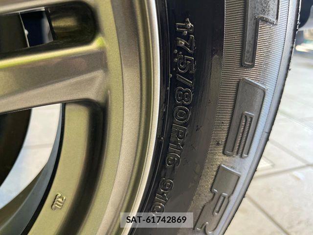 Suzuki JIMNY 2012-11 6906995-19