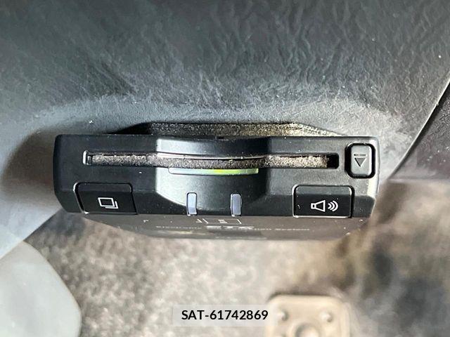 Suzuki JIMNY 2012-11 6906995-3