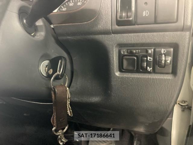 Suzuki JIMNY 2007-11 6907023-17