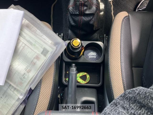 Suzuki JIMNY 2018-03 6906989-16