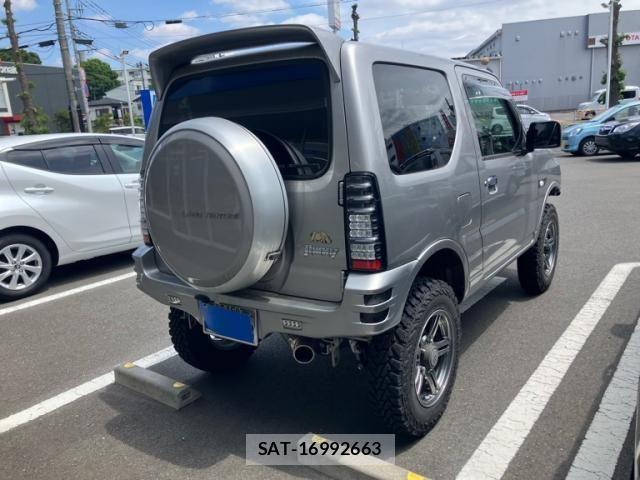 Suzuki JIMNY 2018-03 6906989-2
