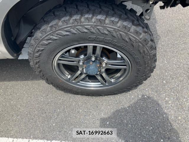 Suzuki JIMNY 2018-03 6906989-4