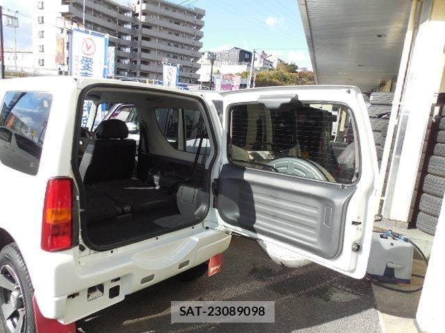 Suzuki JIMNY 2011-06 6907009-14