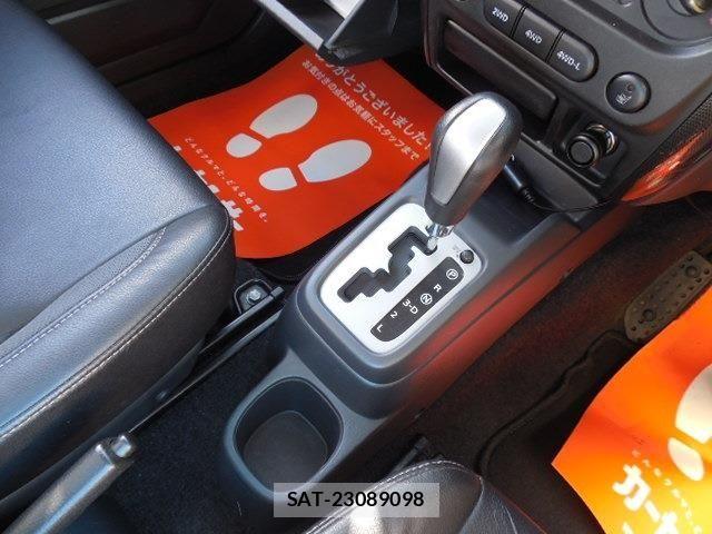 Suzuki JIMNY 2011-06 6907009-21