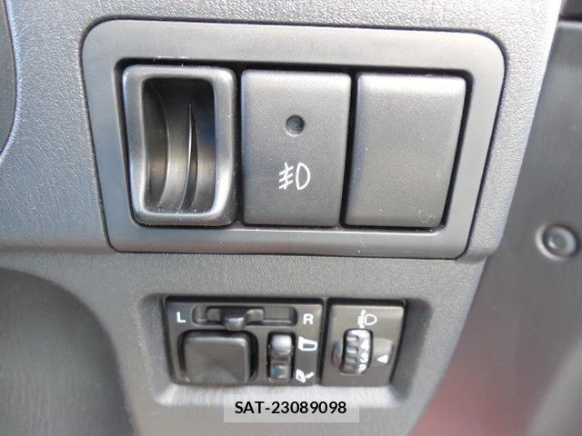 Suzuki JIMNY 2011-06 6907009-25