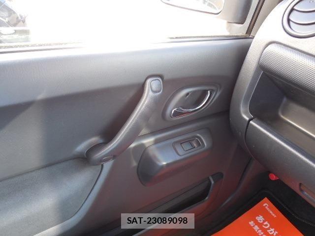 Suzuki JIMNY 2011-06 6907009-27