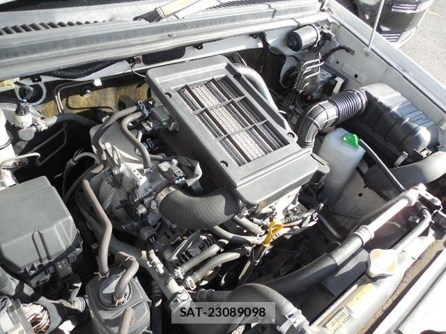 Suzuki JIMNY 2011-06 6907009-28