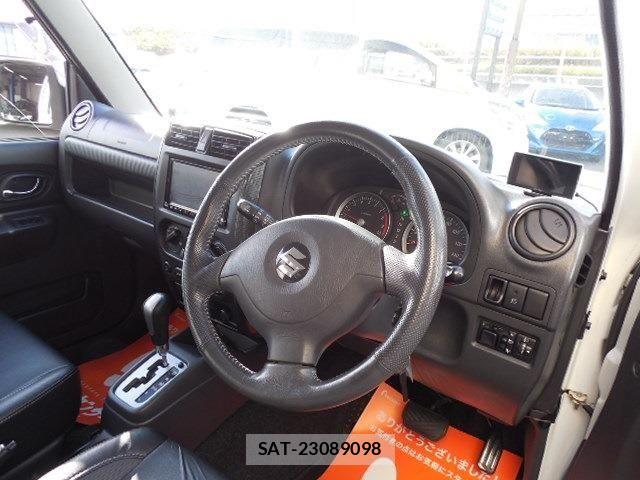 Suzuki JIMNY 2011-06 6907009-5