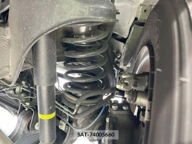 Suzuki JIMNY 2023-06 7020671-19