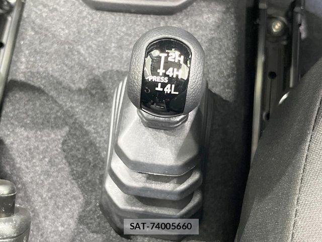 Suzuki JIMNY 2023-06 7020671-4