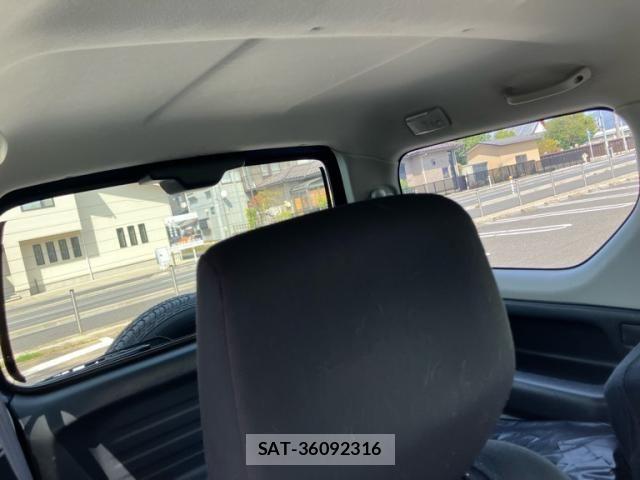 Suzuki JIMNY 2014-02 7059015-13