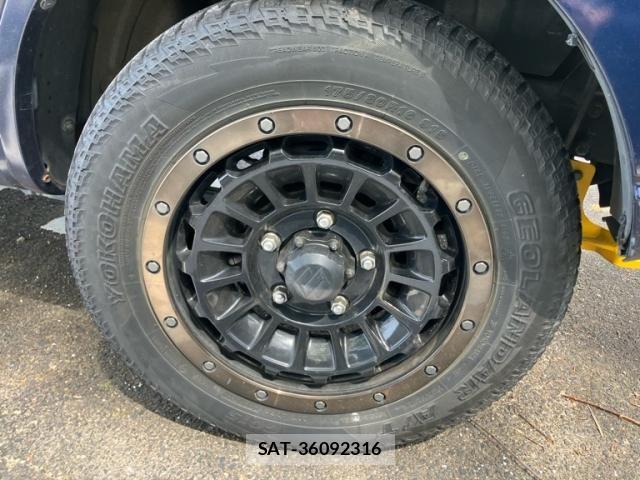 Suzuki JIMNY 2014-02 7059015-4