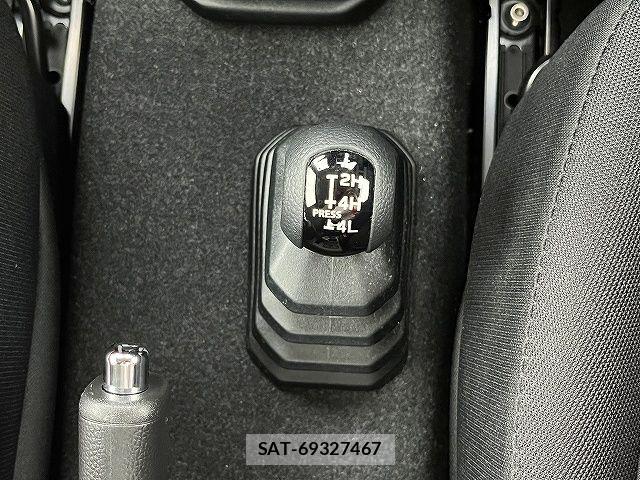 Suzuki JIMNY 2022-03 7059006-16