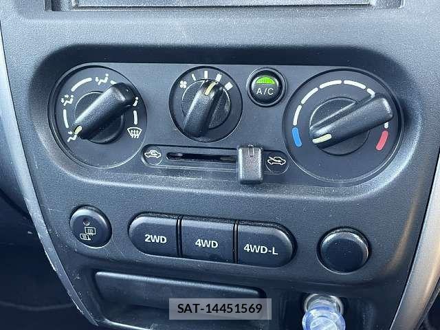Suzuki JIMNY 2005-05 7059013-7