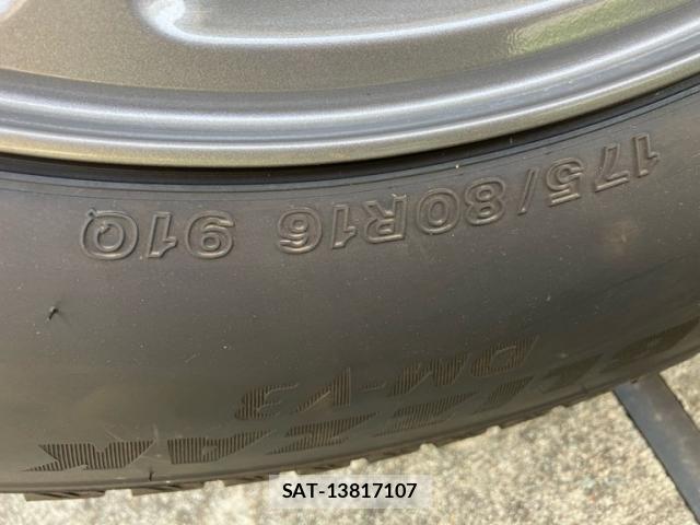 Suzuki JIMNY 2021-12 7059004-4