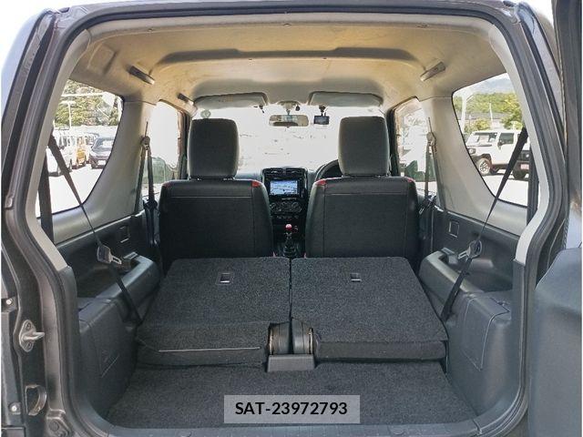Suzuki JIMNY 2013-03 7059017-12