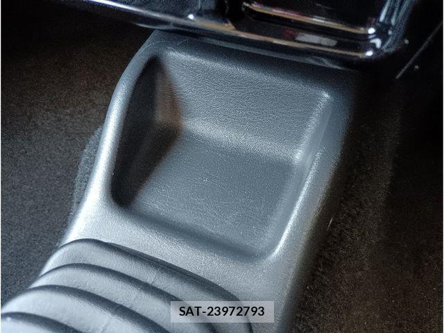Suzuki JIMNY 2013-03 7059017-26