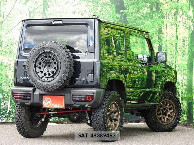 Suzuki JIMNY 2025-04 7220249-1