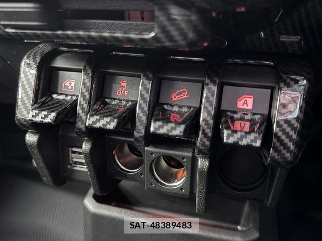 Suzuki JIMNY 2025-04 7220249-22