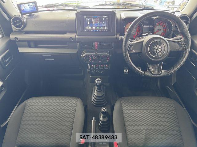 Suzuki JIMNY 2025-04 7220249-2