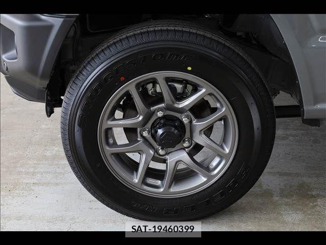 Suzuki JIMNY 2026-01 7220256-12